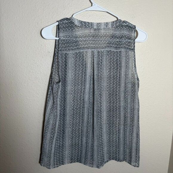 Loft Tank Top Women's Small V-Neck Sheer Lightweight Popover Shirt Printed - Picture 4 of 8